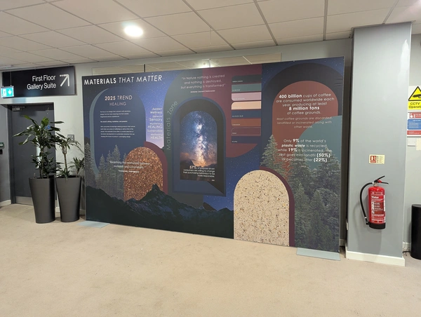 a single seamless wall printed on SEG fabric at 4m wide