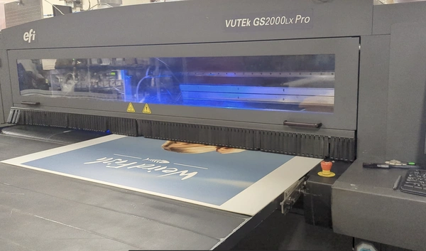  Professional large format printing facility in UK producing exhibition graphics for international clients